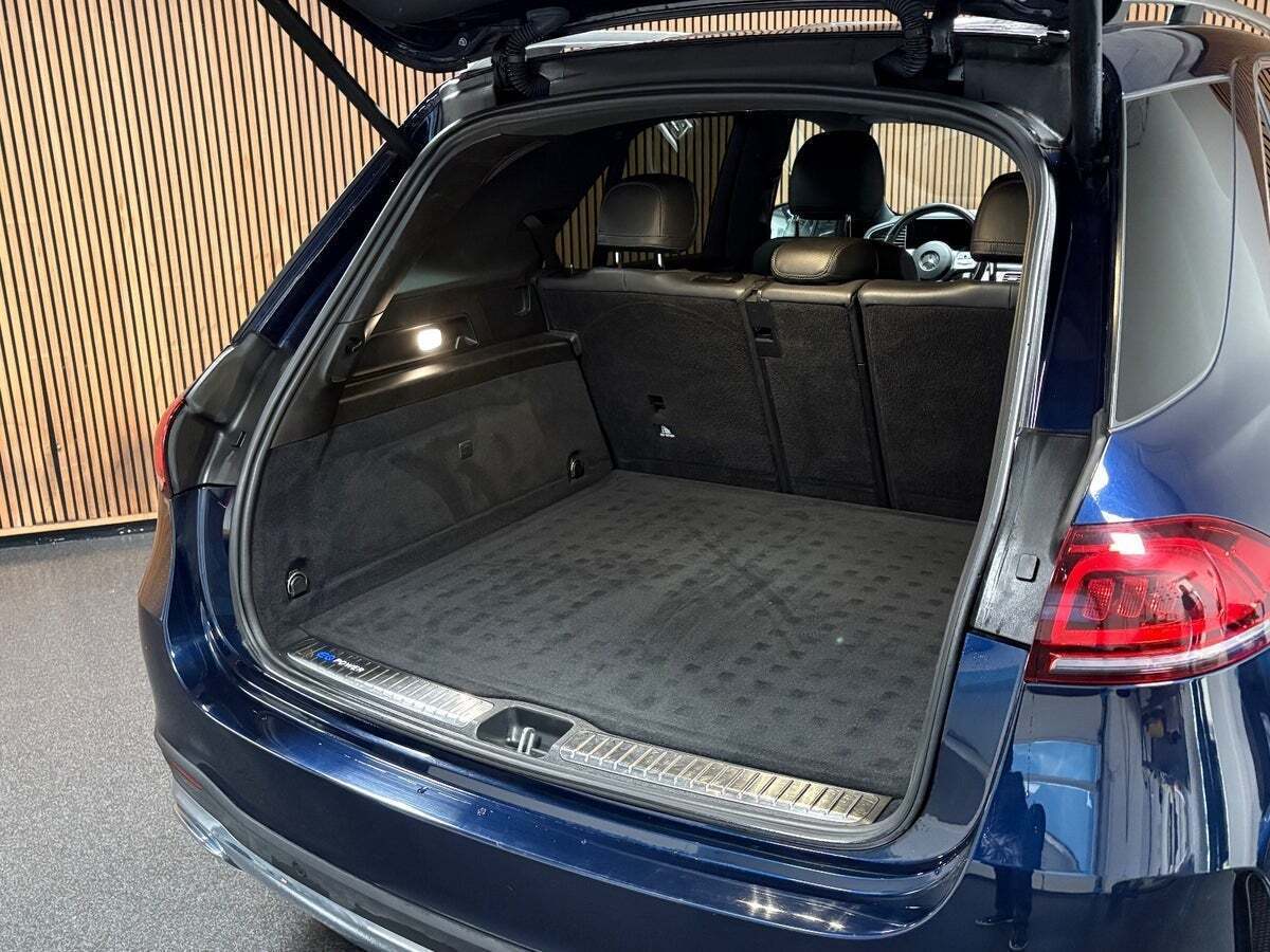 Blå Mercedes GLE350 de fra 2021
