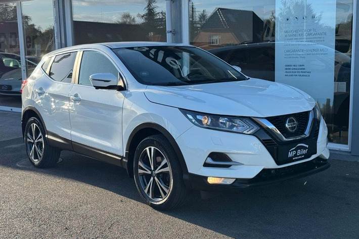 Hvid Nissan Qashqai fra 2020