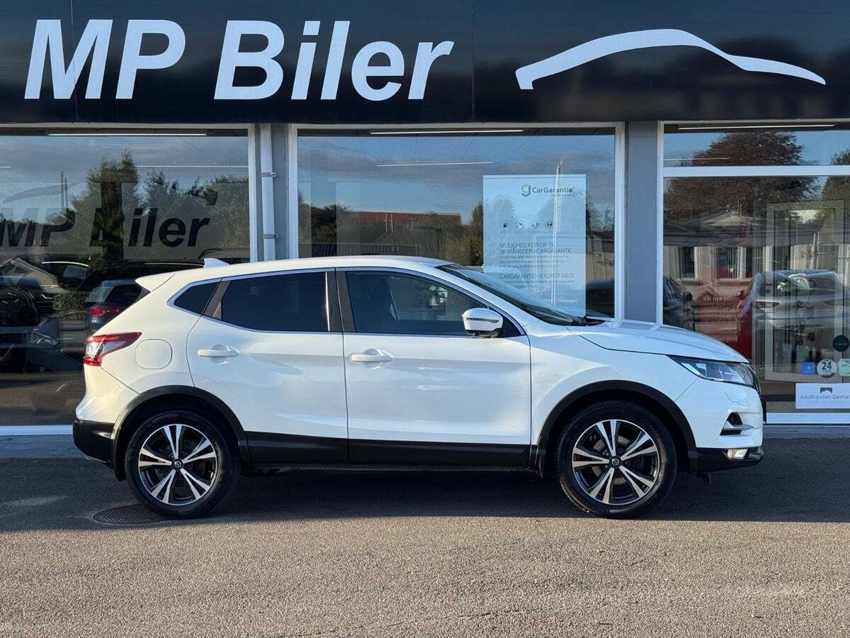Hvid Nissan Qashqai fra 2020