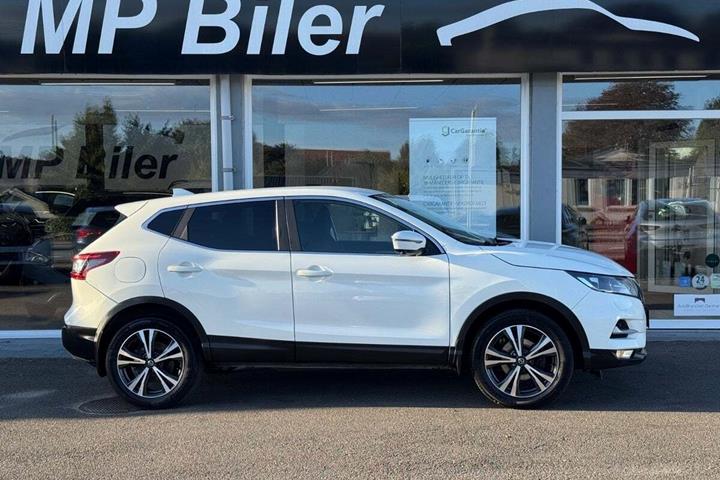 Hvid Nissan Qashqai fra 2020