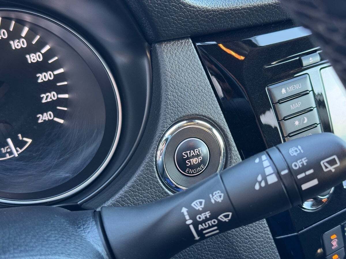 Hvid Nissan Qashqai fra 2020