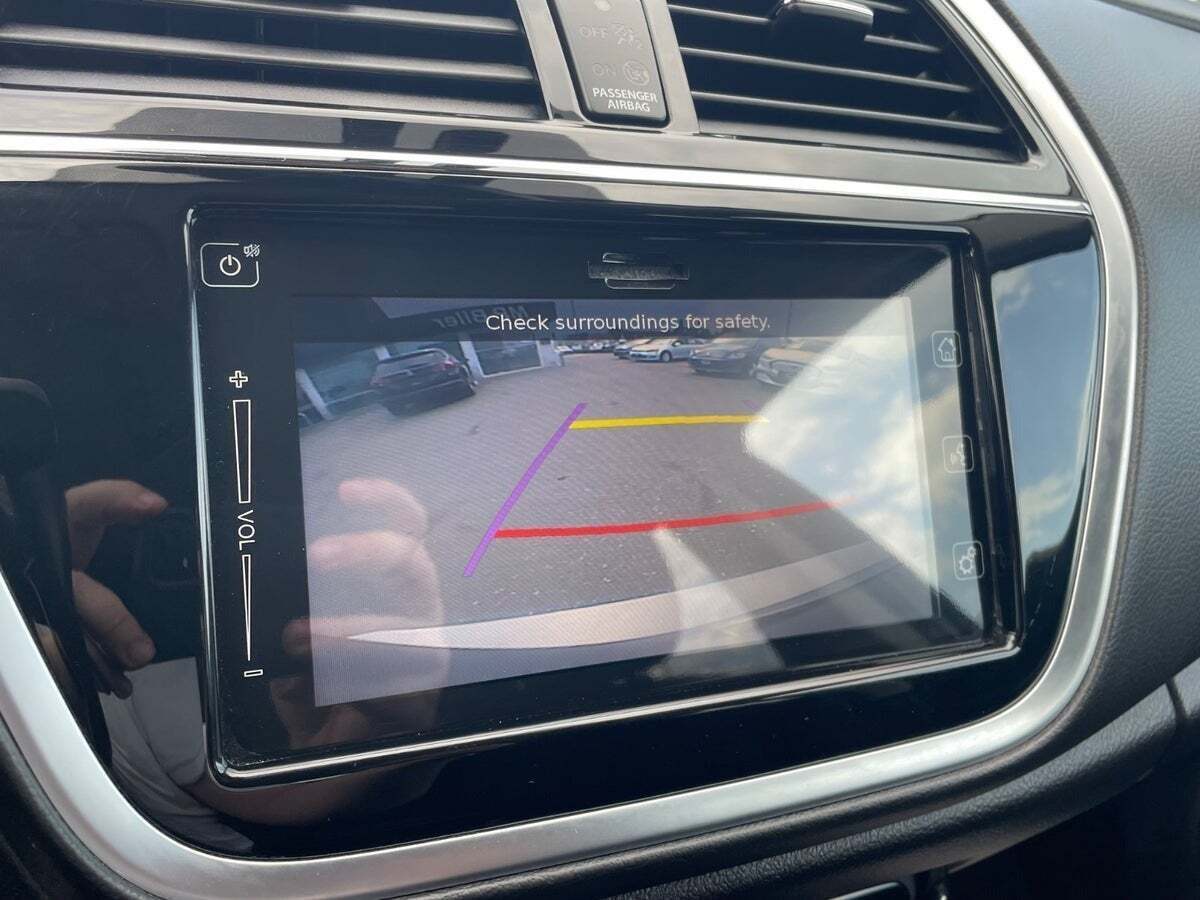 Grå Suzuki S-Cross fra 2016