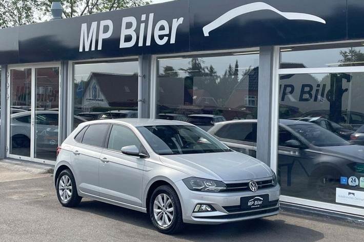 Sølv VW Polo fra 2018 set udefra