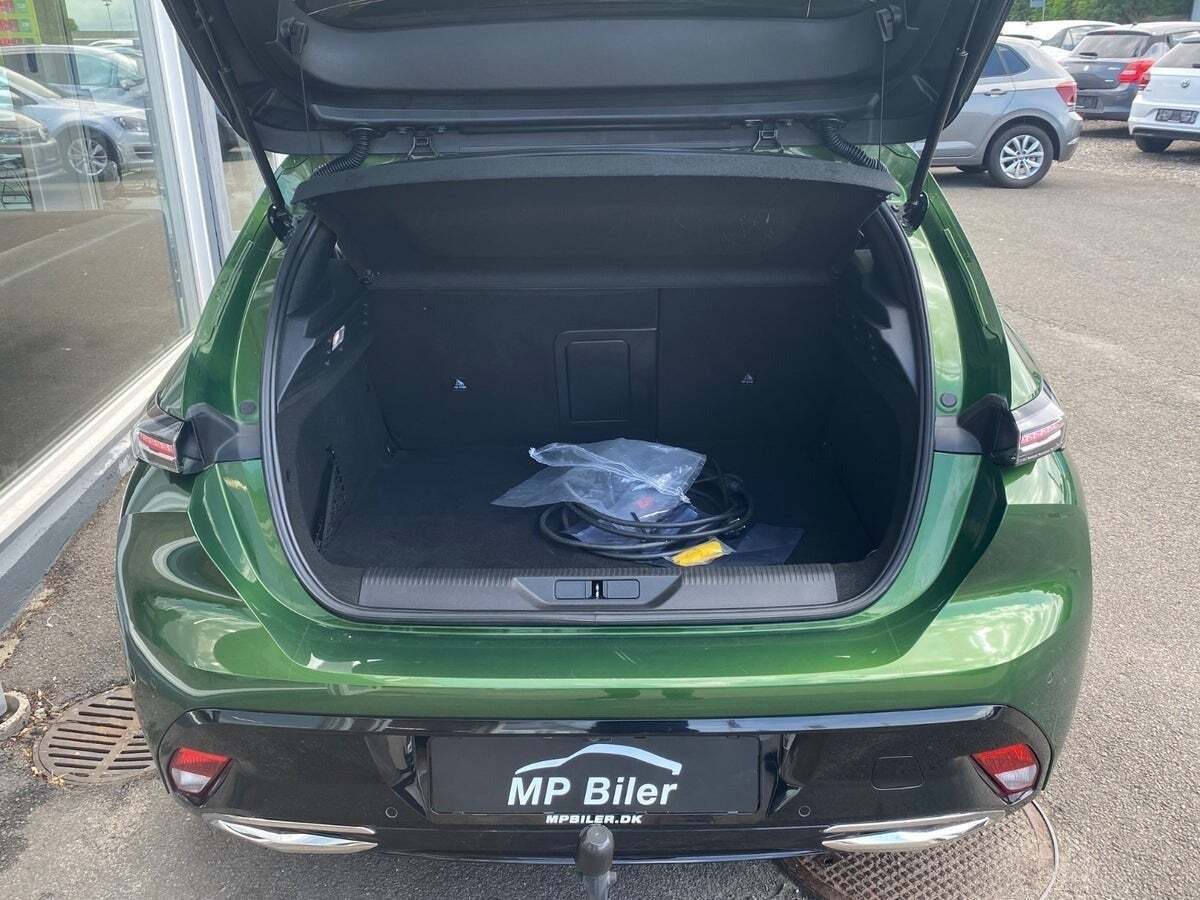 Peugeot 308 1,6 Hybrid First Selection EAT8