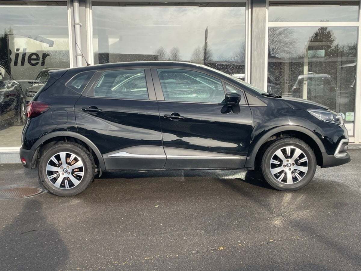 Sort Renault Captur fra 2018