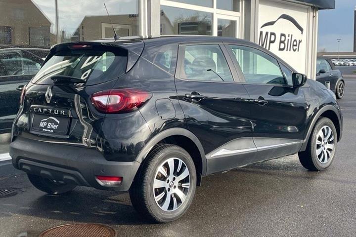 Sort Renault Captur fra 2018