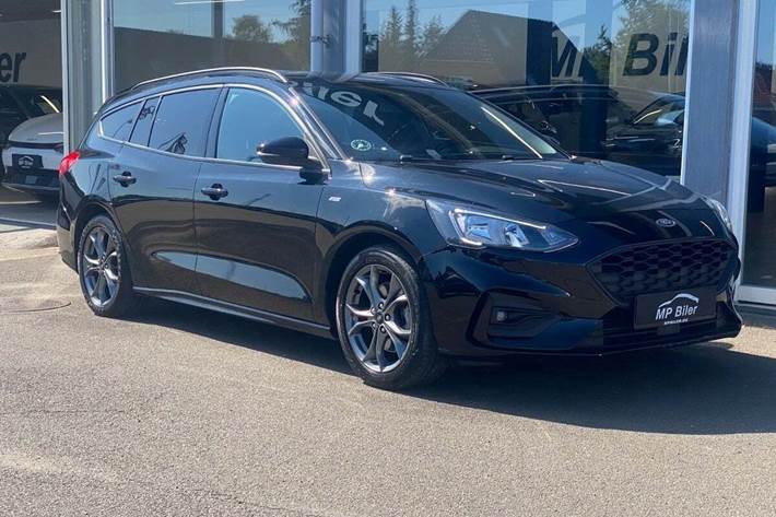 Sort Ford Focus fra 2019