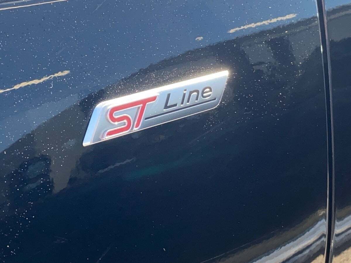 Sort Ford Focus fra 2019