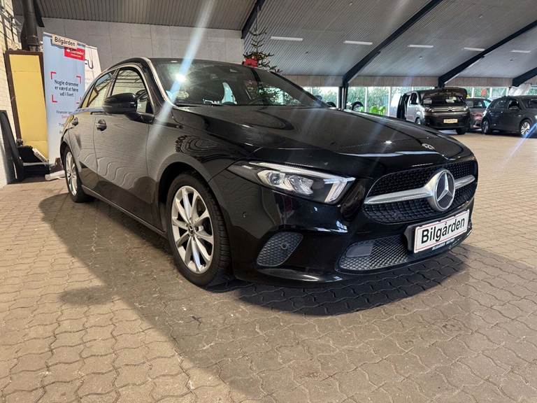 Mercedes A200 1,3 Progressive Premium aut.