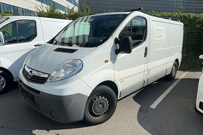 Grøn Opel Vivaro fra 2014