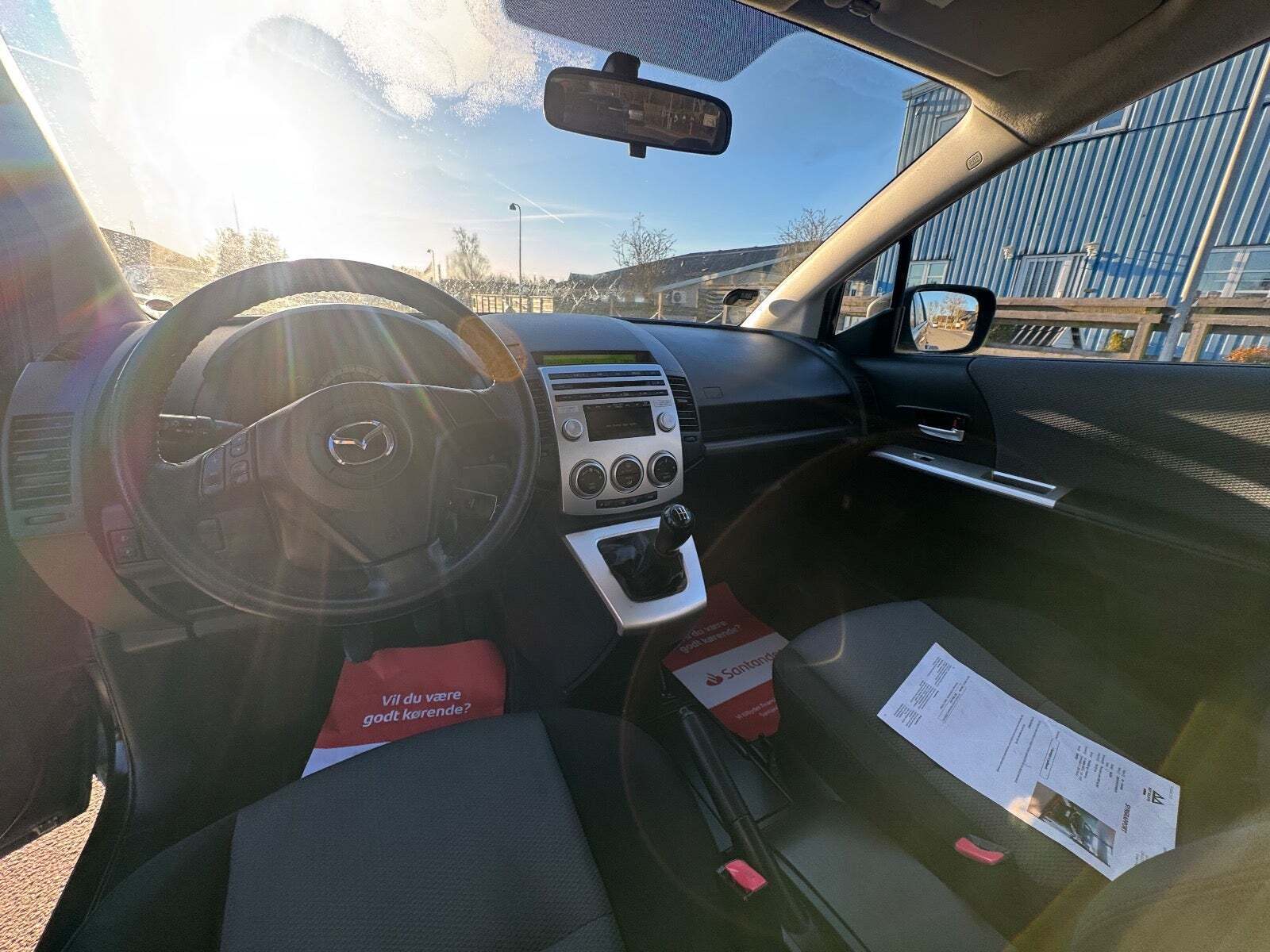 undefined Mazda 5 fra 2007 set indefra