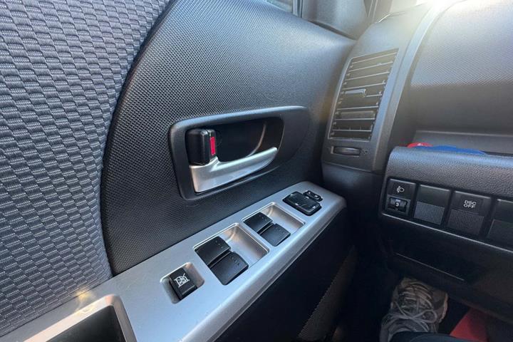 undefined Mazda 5 fra 2007 set indefra