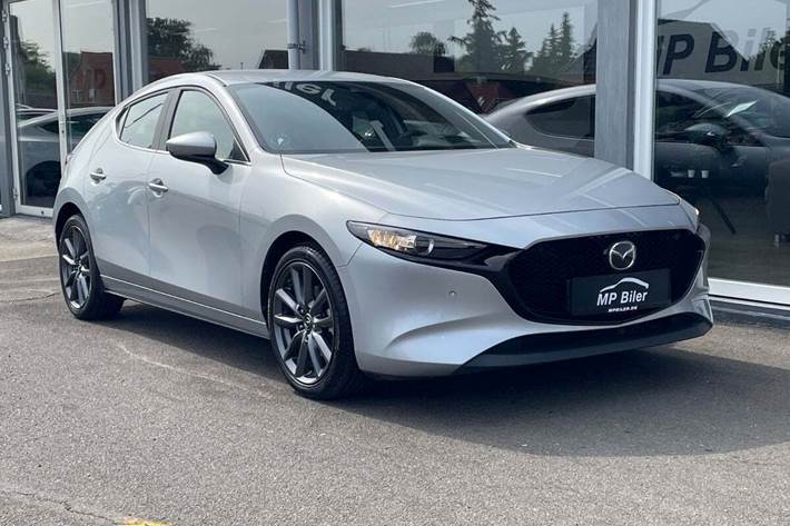 Sølv Mazda 3 fra 2019