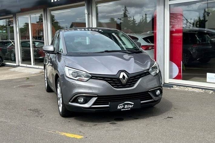 Grå Renault Scenic IV fra 2018