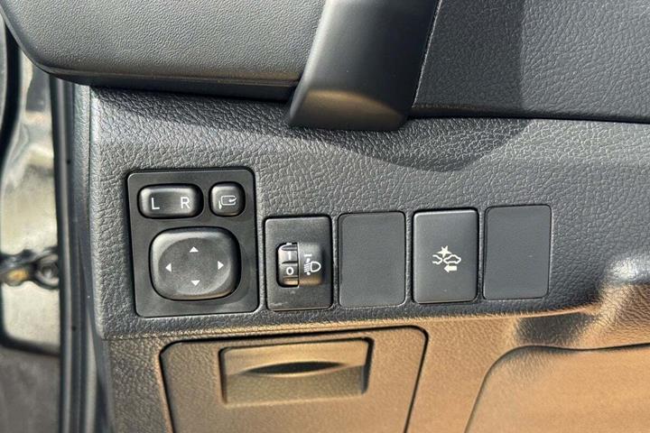 Sort Toyota Auris fra 2016
