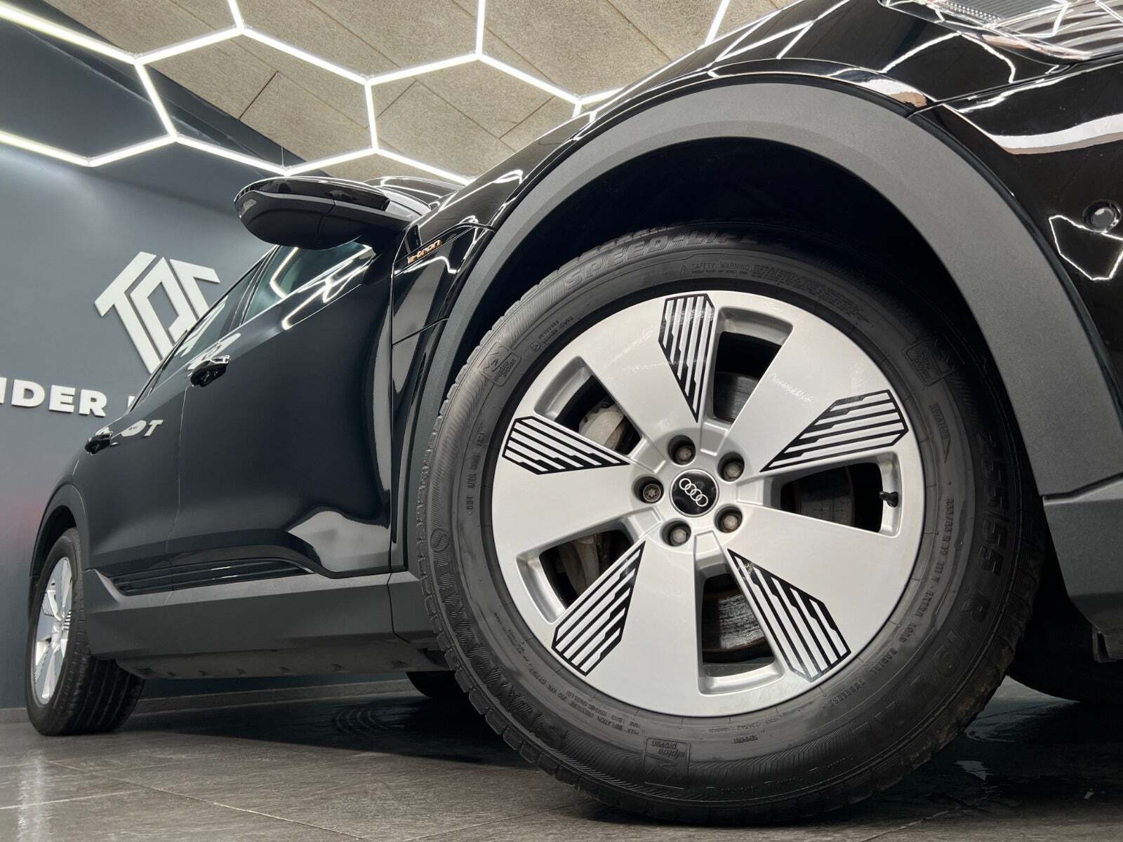 Audi e-tron 50 quattro