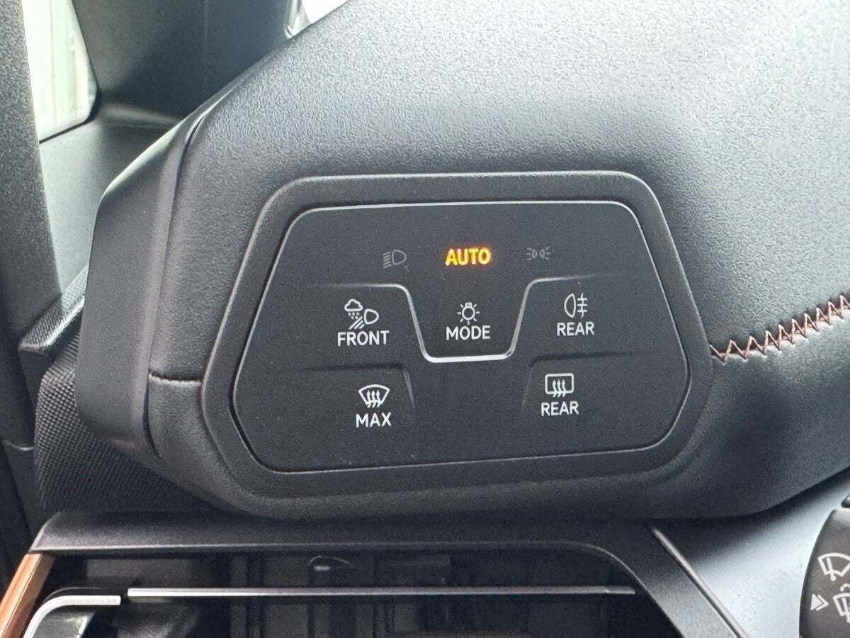 Sort Cupra Born fra 2024