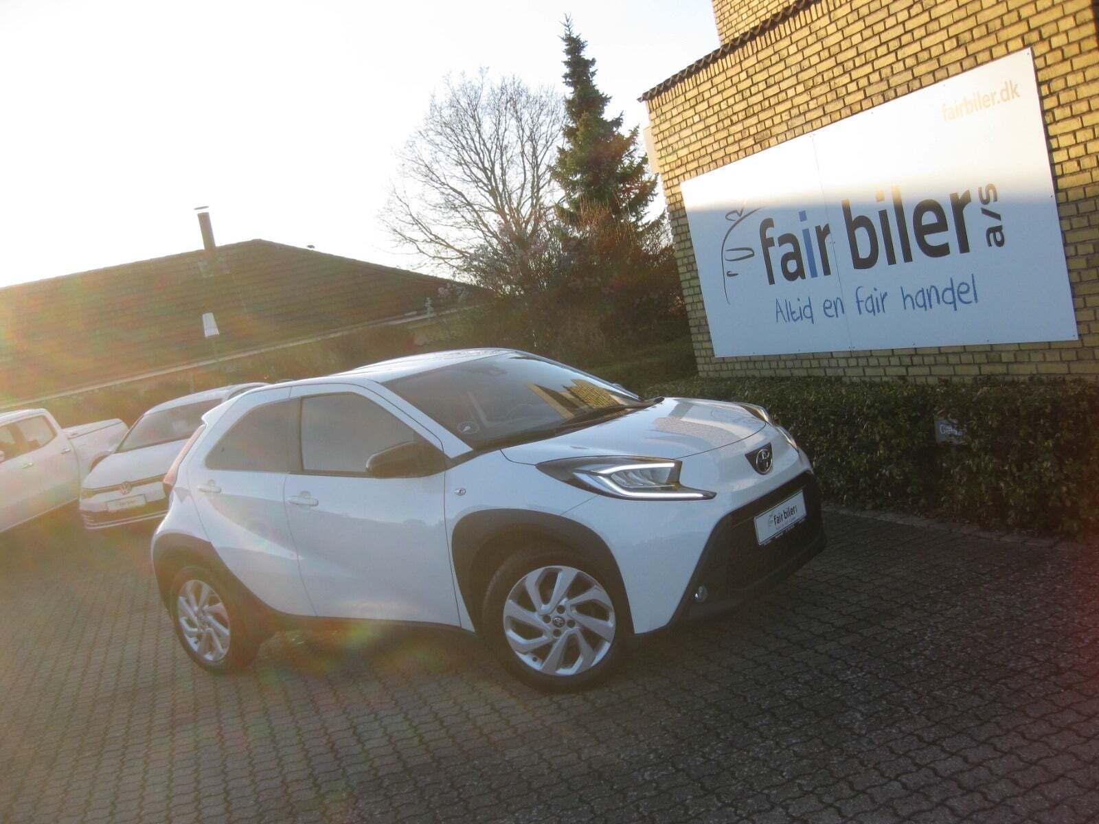 Hvid Toyota Aygo X fra 2022