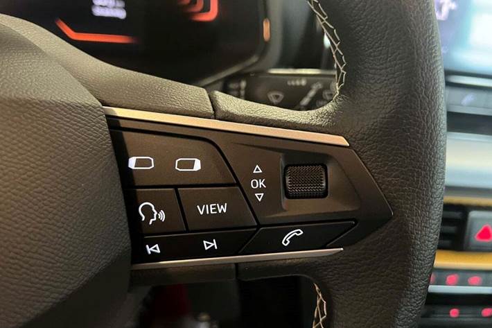 Grå Seat Ibiza fra 2023