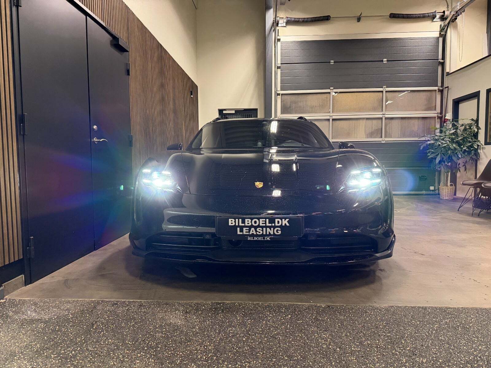 Porsche Taycan 4S Performance+ Cross Turismo