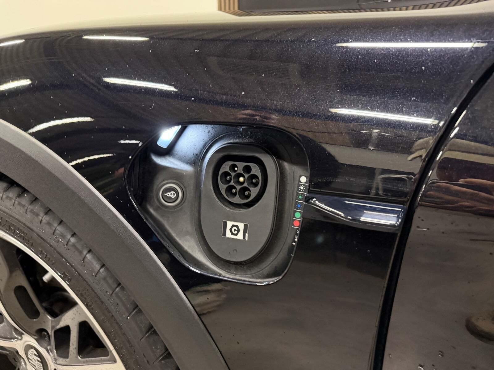 Porsche Taycan 4S Performance+ Cross Turismo