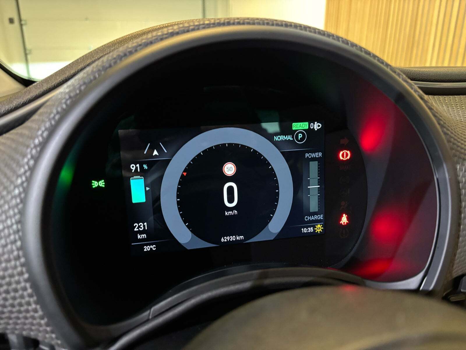 Grå Fiat 500e fra 2020