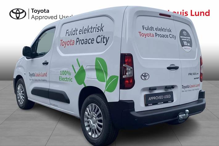Hvid Toyota Proace City Electric fra 2025