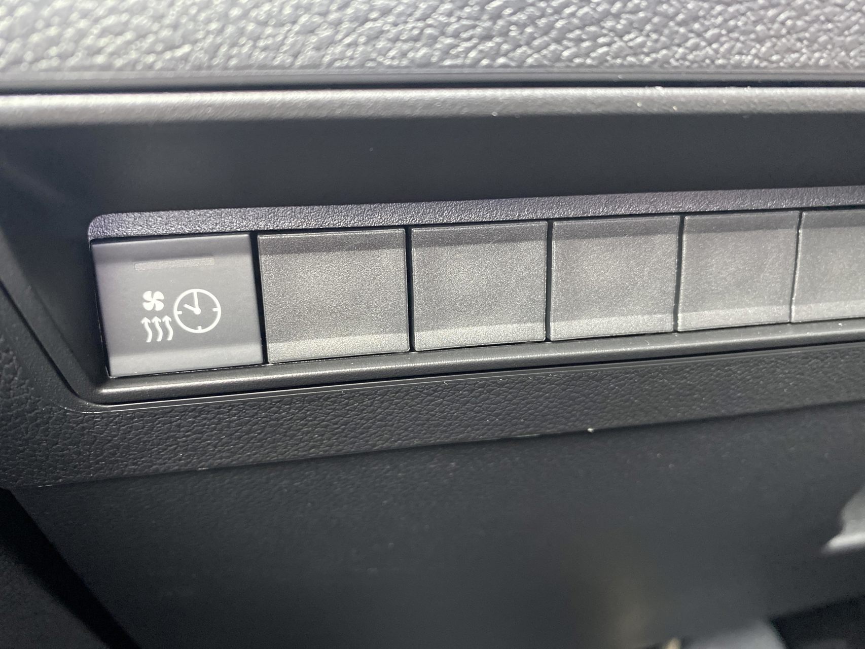 Hvid Toyota Proace City Electric fra 2025