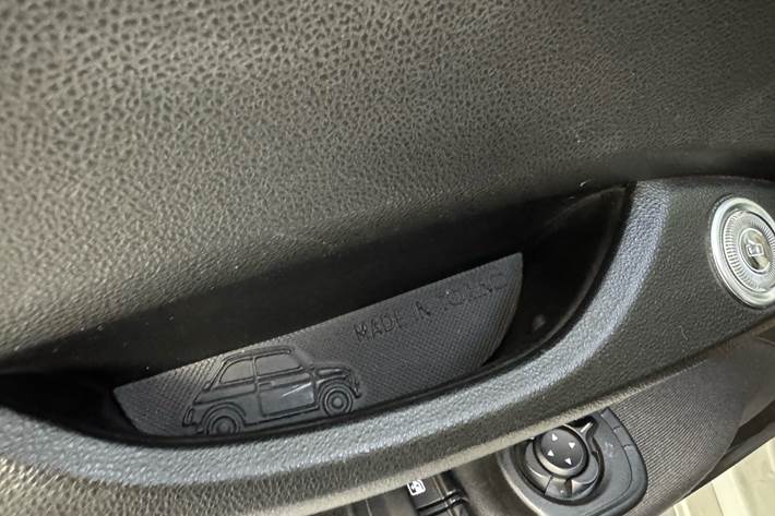 Hvid Fiat 500e fra 2023