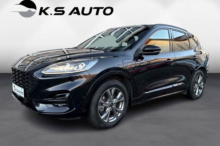 Sort Ford Kuga fra 2020 set udefra