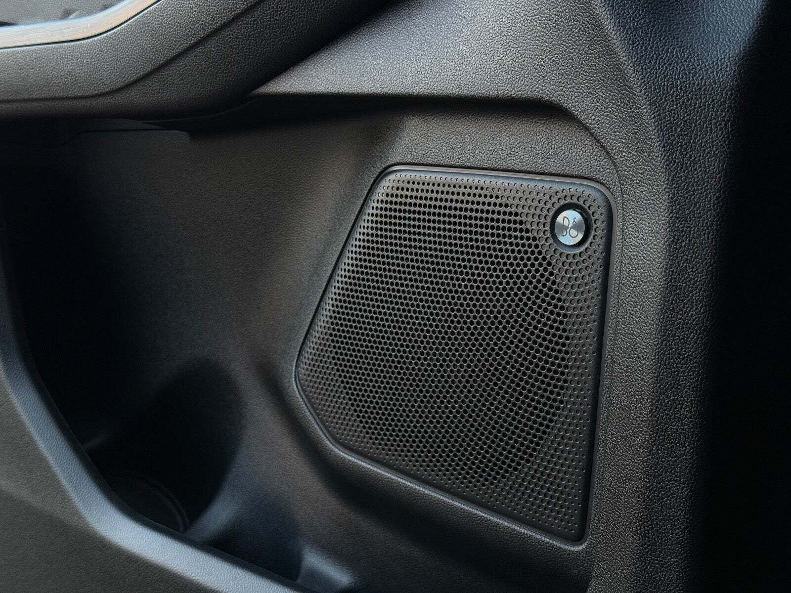 Sort Ford Kuga fra 2020