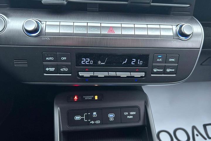 Hvid Hyundai Kona fra 2025