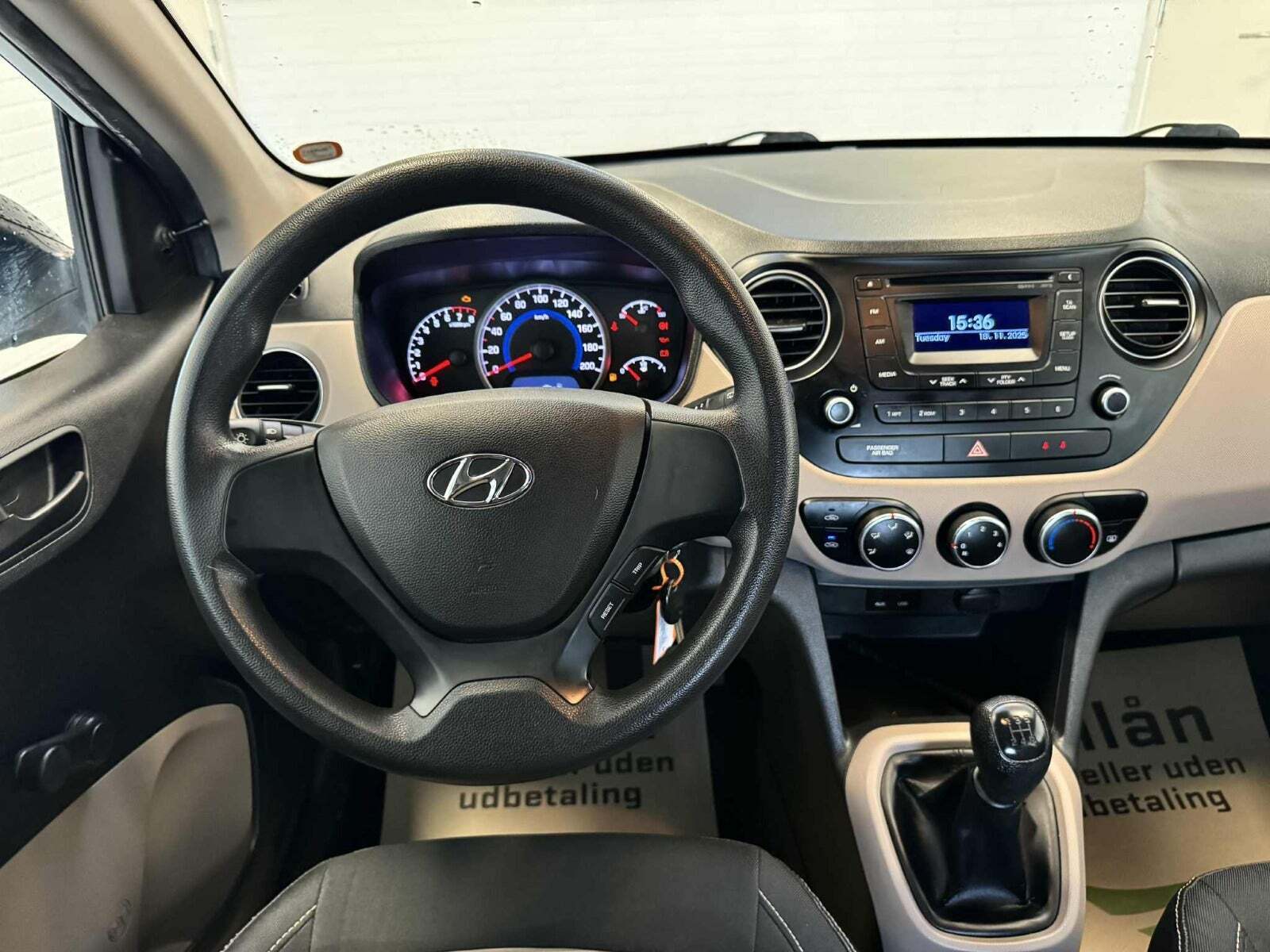 Hvid Hyundai i10 fra 2017