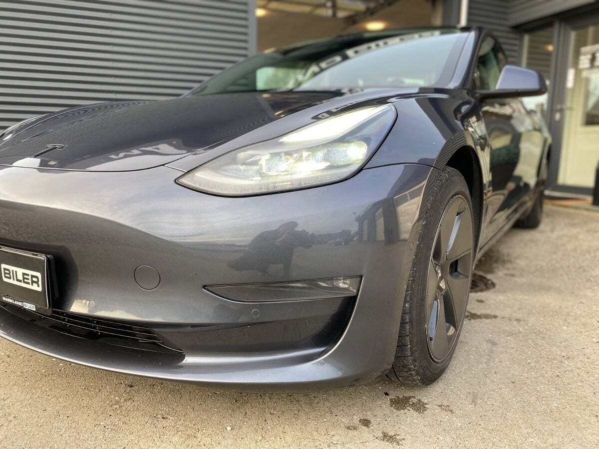 Tesla Model 3 Long Range AWD