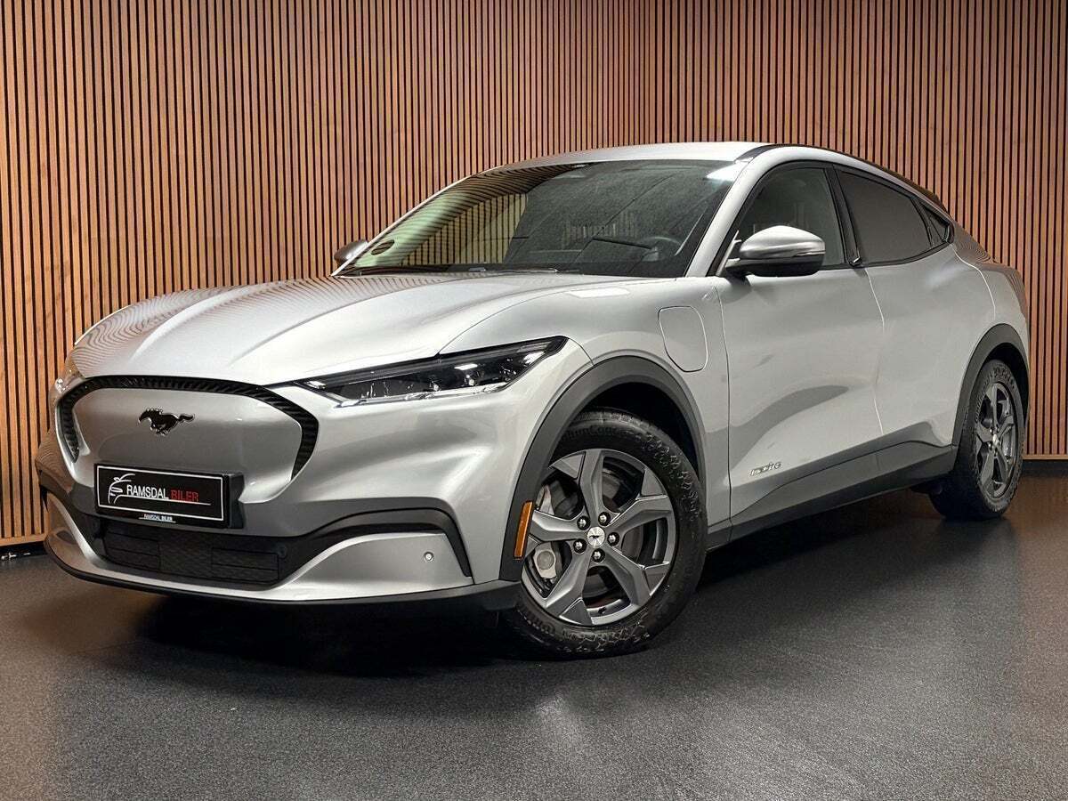 Ford Mustang Mach-E 75 Standard Range