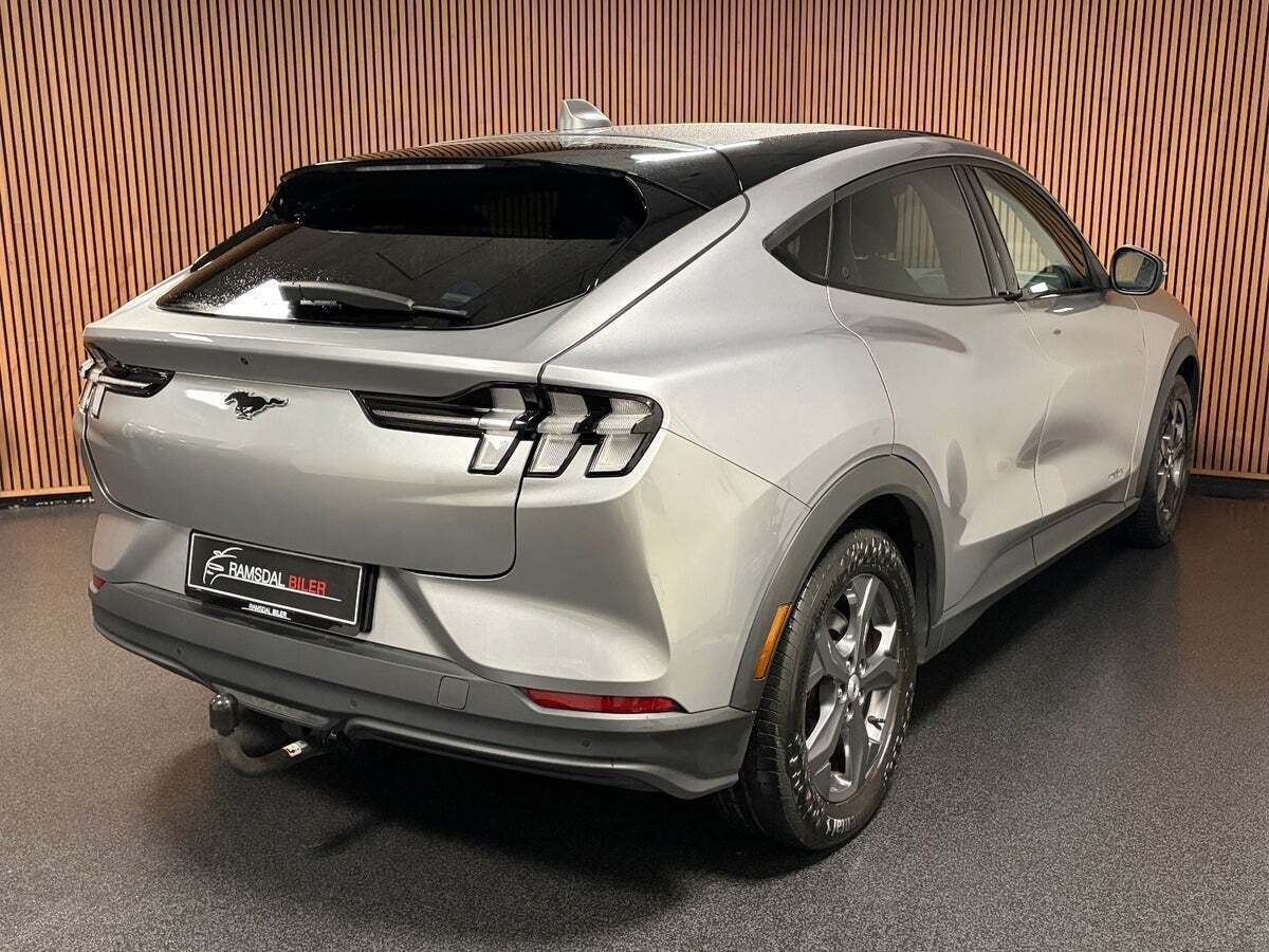 Ford Mustang Mach-E 75 Standard Range