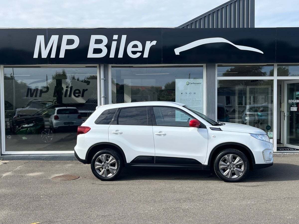 Hvid Suzuki Vitara fra 2020