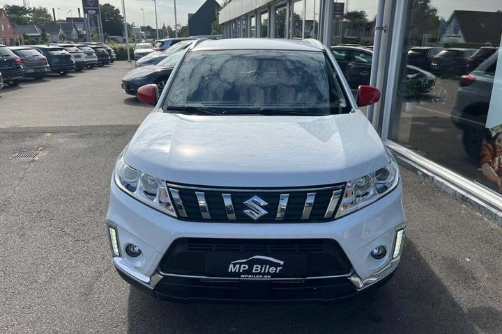 Hvid Suzuki Vitara fra 2020