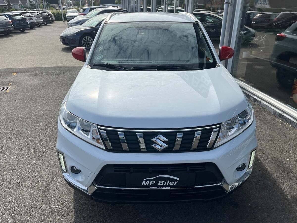 Hvid Suzuki Vitara fra 2020
