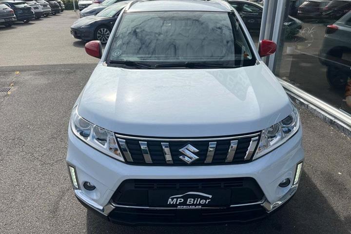 Hvid Suzuki Vitara fra 2020