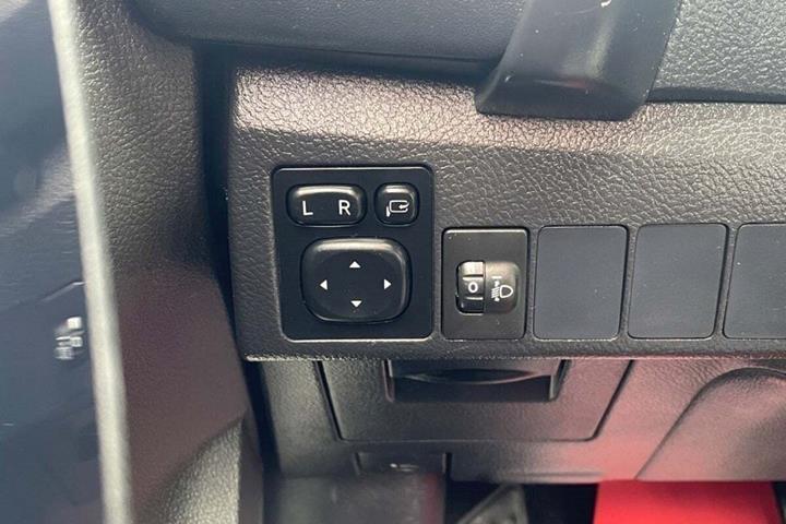 Sort Toyota Auris fra 2016