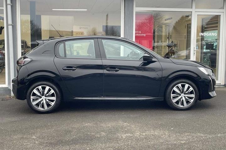 Sort Peugeot 208 fra 2020