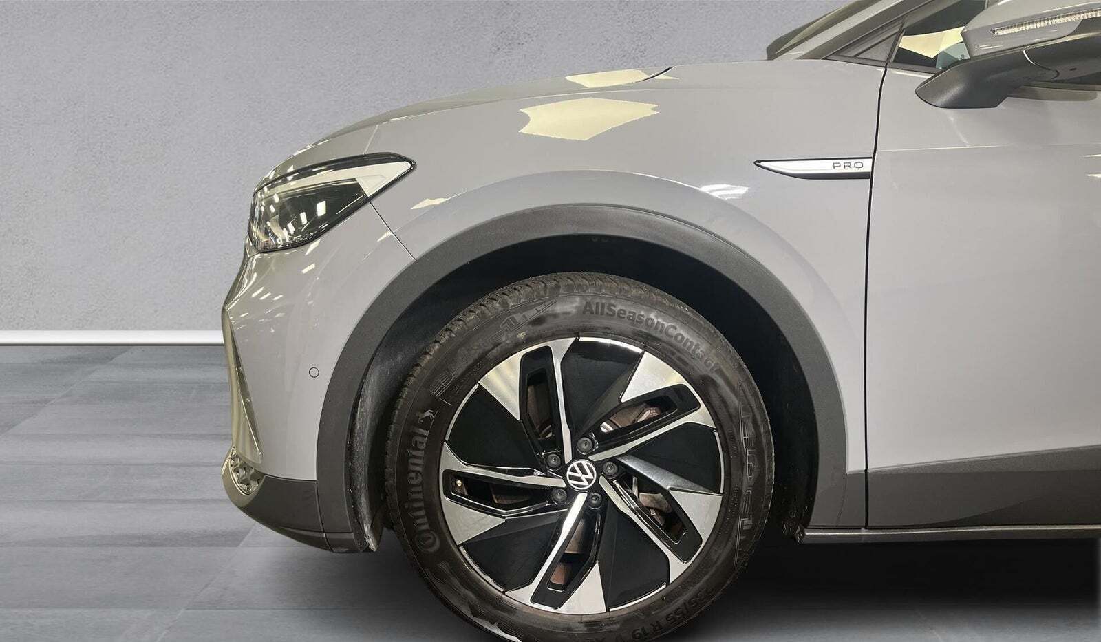 Grå VW ID.4 fra 2022