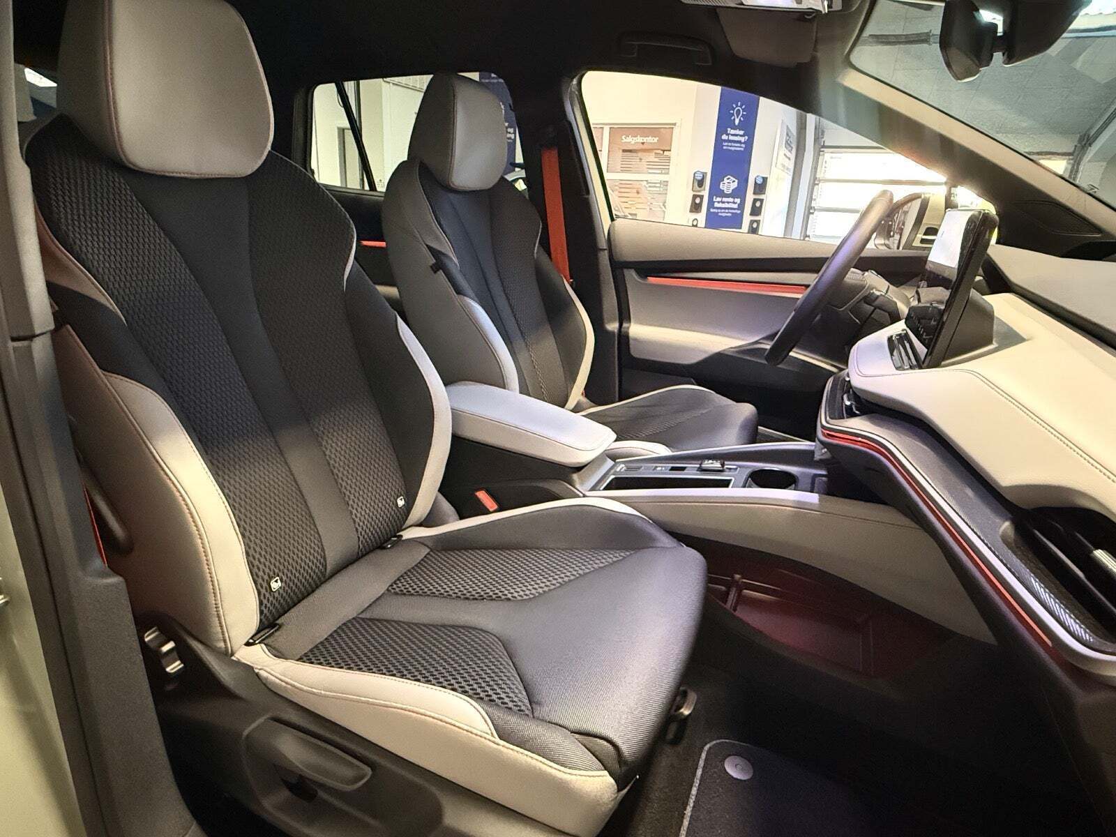 Grøn Skoda Elroq fra 2025