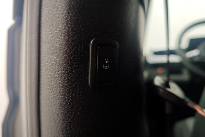 Sølv VW ID.Buzz fra 2025