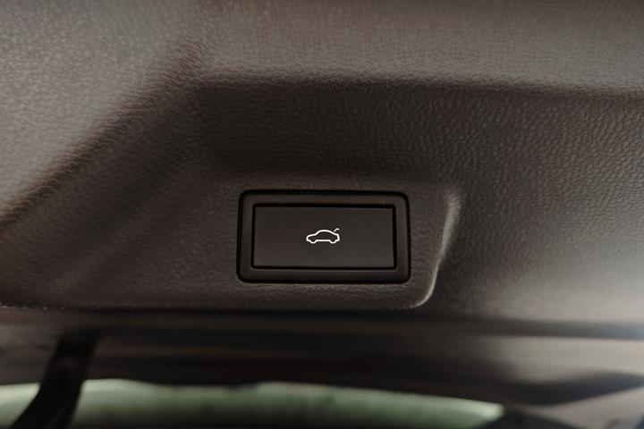Sølv VW ID.Buzz fra 2025