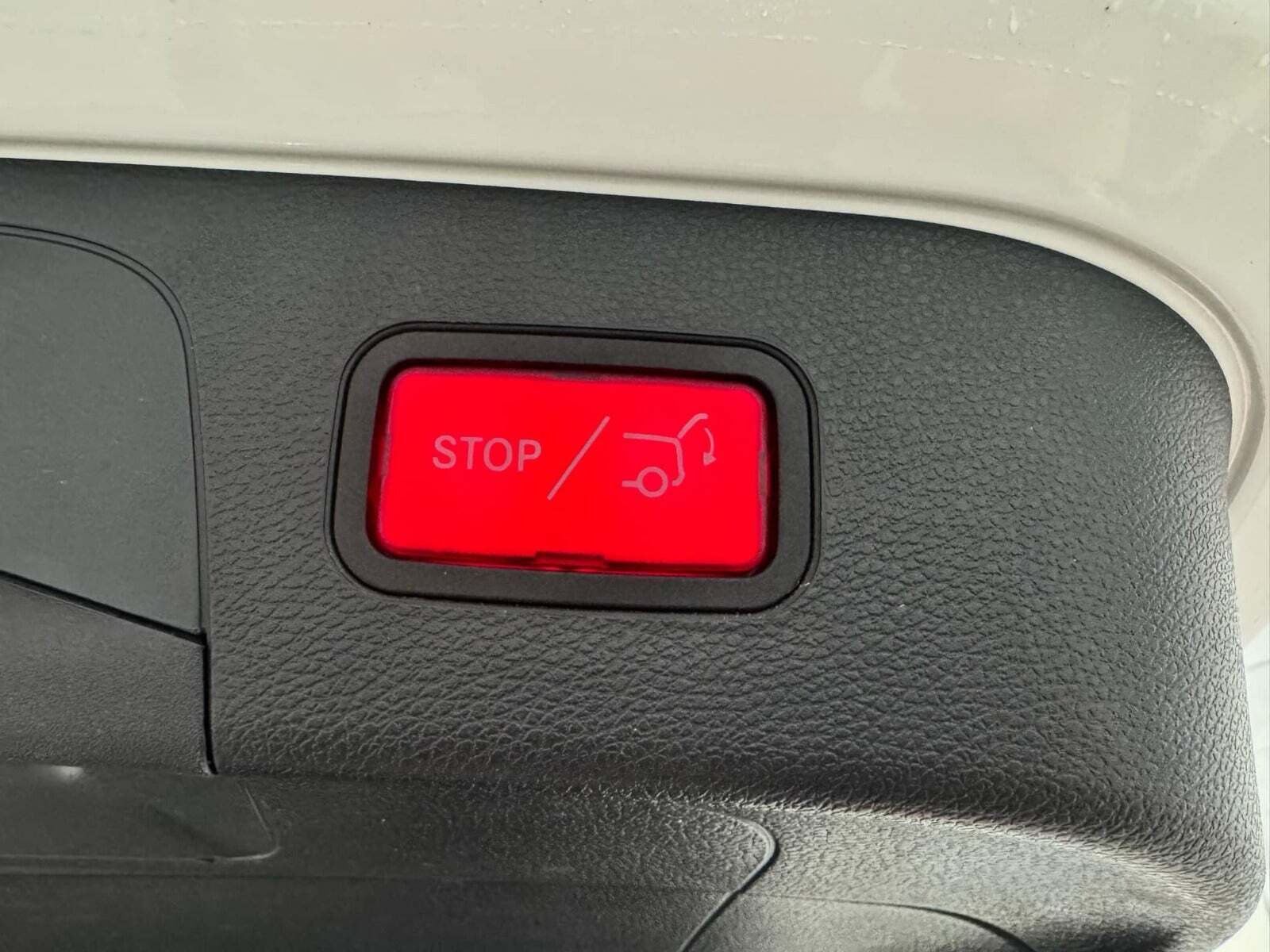 Hvid Mercedes EQC400 fra 2020