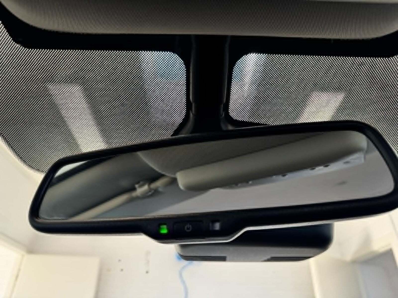 Grå Nissan Qashqai fra 2017