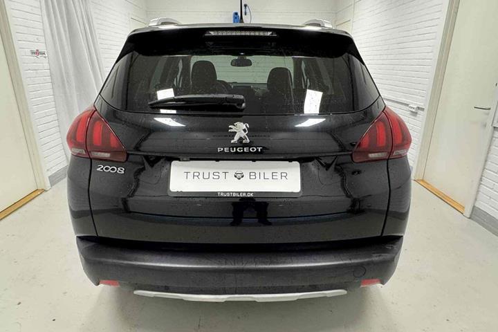 Sort Peugeot 2008 fra 2017