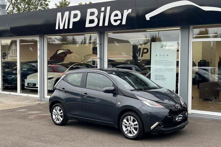 Grå Toyota Aygo fra 2018